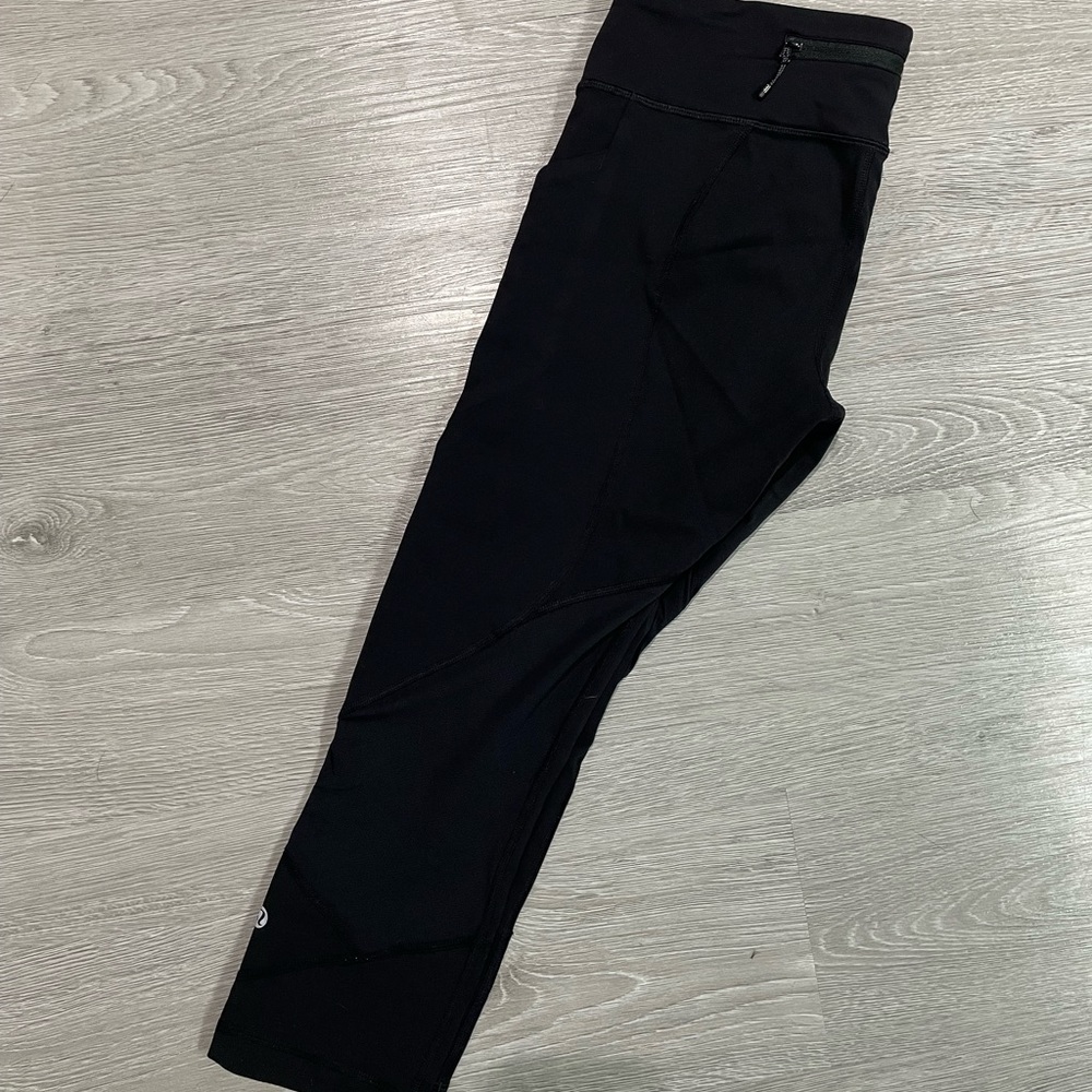 Lululemon cropped pants